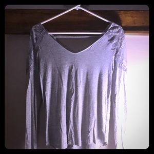 NWOT Beautiful gray AE long sleeve shirt with lace